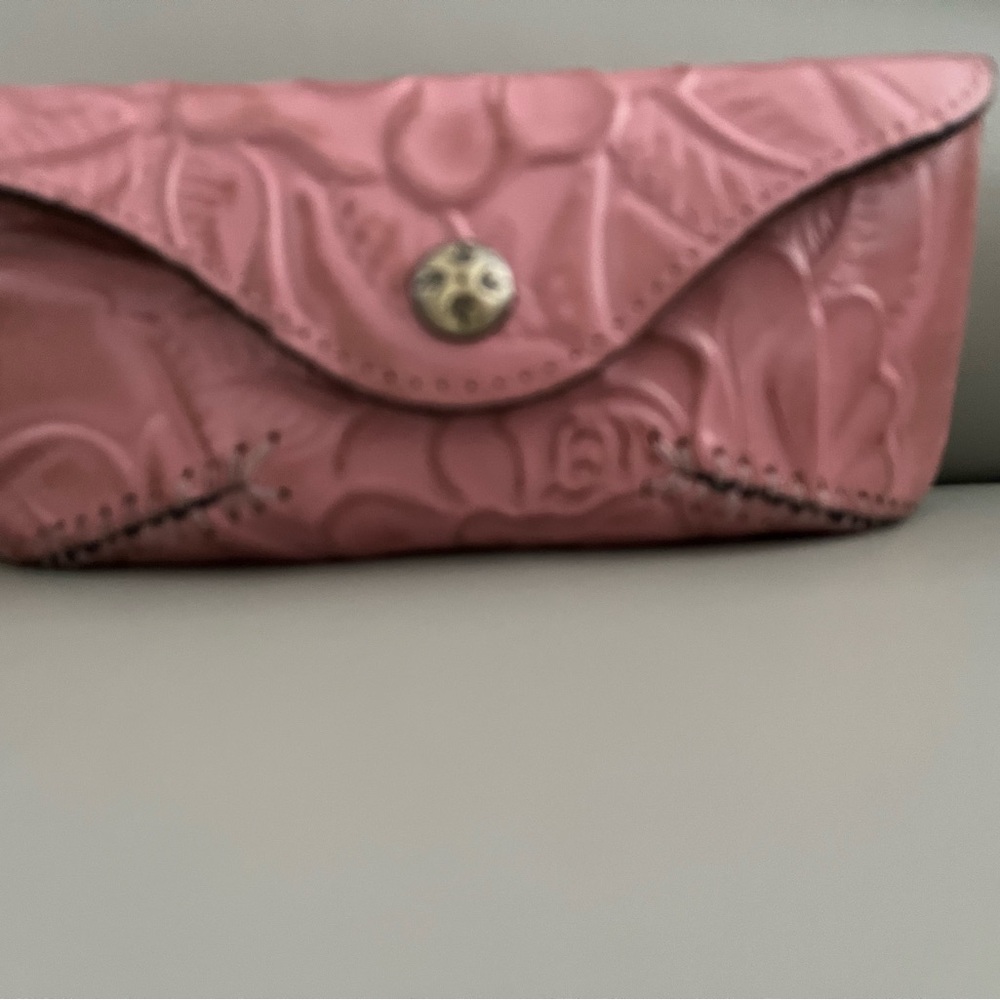 Patricia Nash Ardenza blush glasses case
